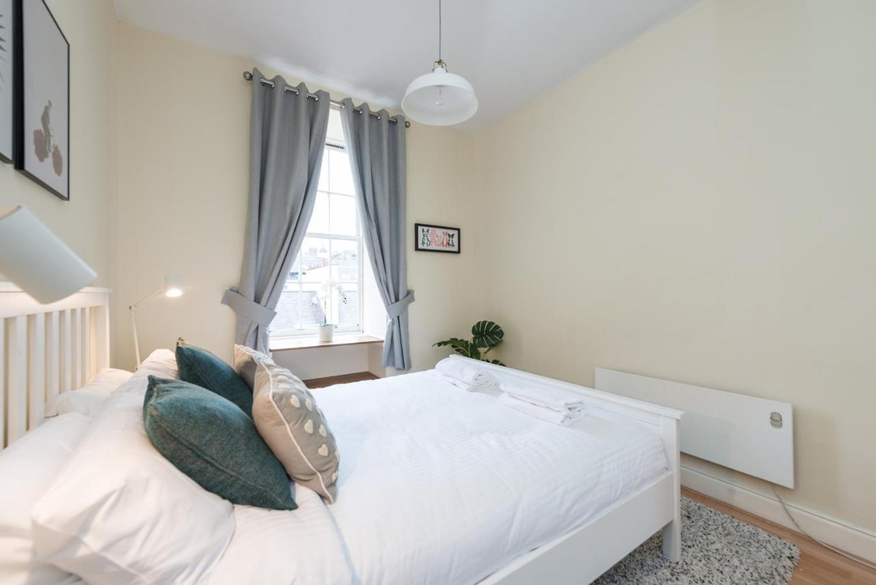 Bright And Modern 2 Bed Apartment EDI Exteriér fotografie